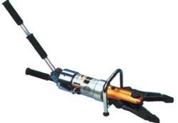 江蘇水星消防裝備主營消防器材、破拆工具、救生設備、洗消產品、偵檢儀器、堵漏工具、輸轉設備、警戒器材、通訊設備、個人防護、照明排煙、其他裝備